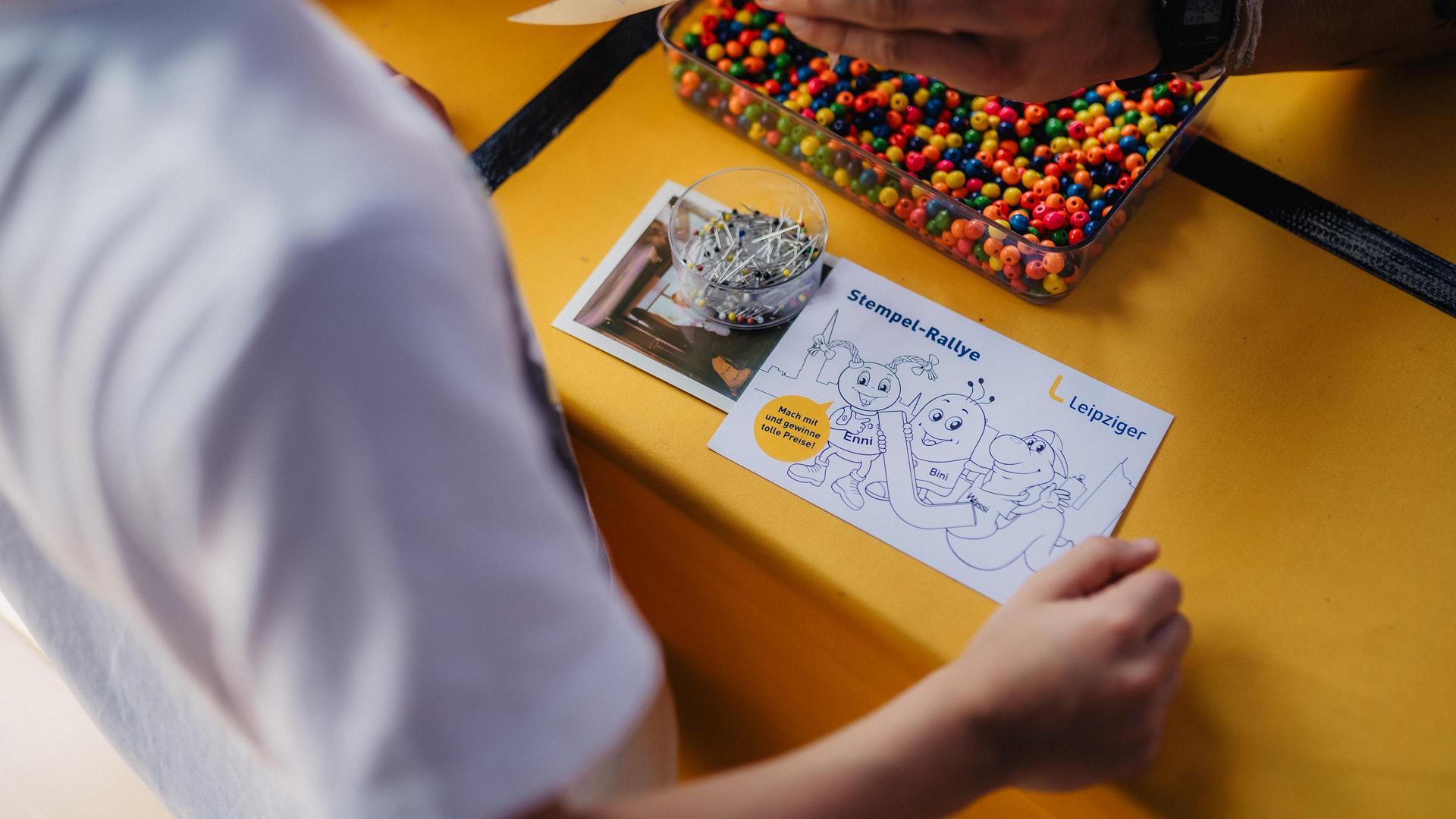 Stempelkarten beim Kinderfestival der Leipziger Gruppe