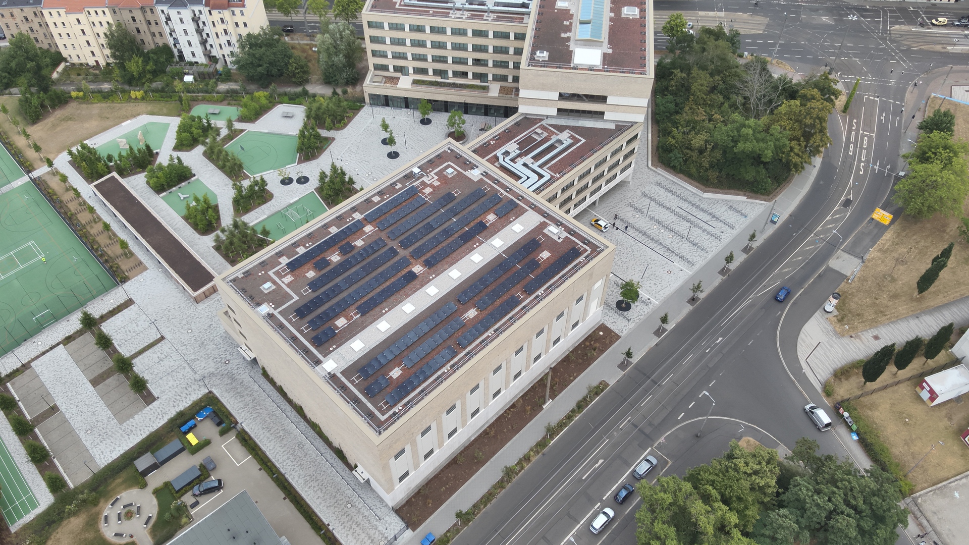 Energiewende vor Ort Am 28. und 29. April geht’s mit der LKE aufs Dach der Johanna-Moosdorf-Schule in der Philipp-Rosental-Straße.