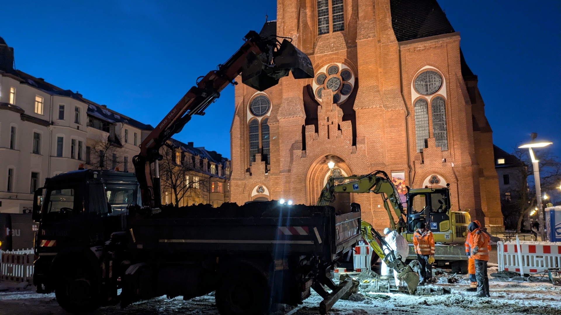 Havariebaustelle im Dunkeln